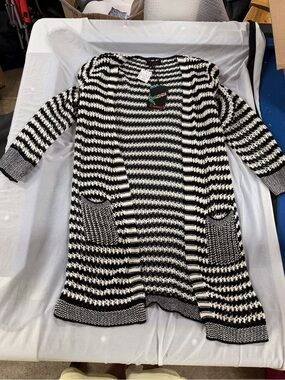 Evidence black/white knitted cardigan